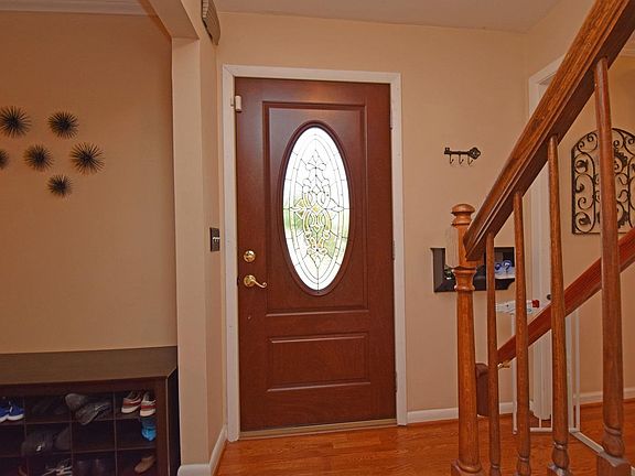 3rd image of 11859 Cedarcreek Dr