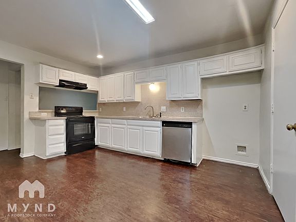 5th image of 11805 Garden Terrace Dr