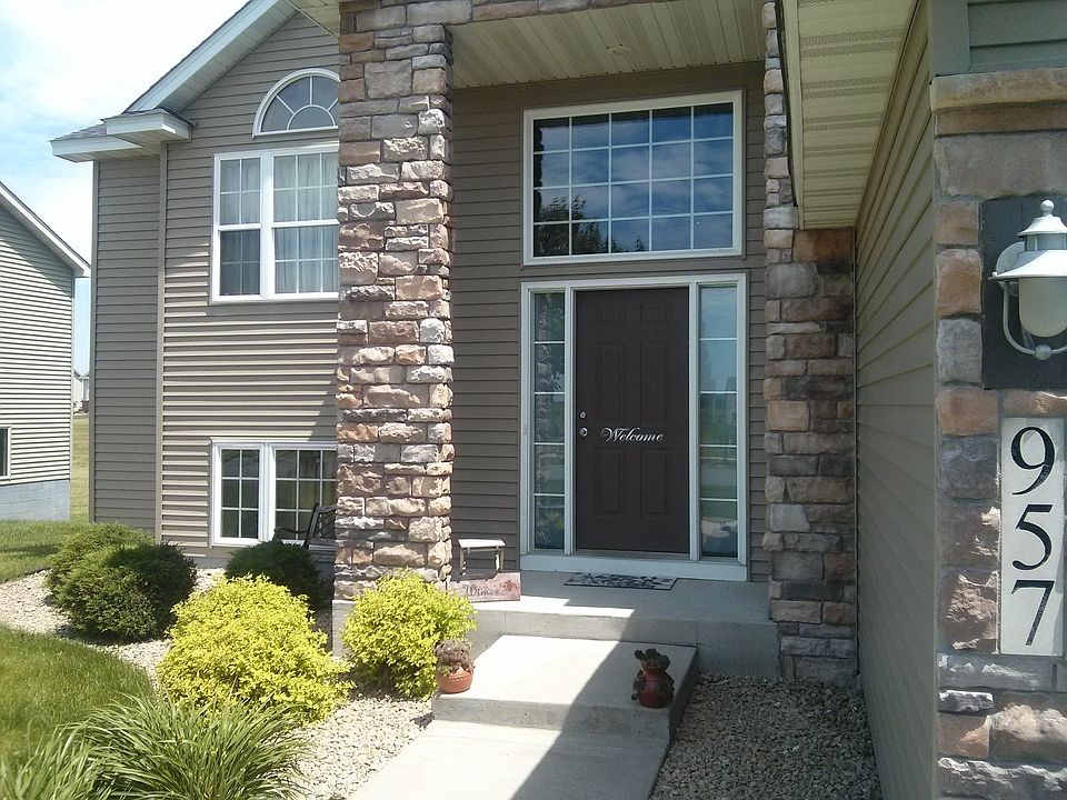 957 Ivy Hills Rd