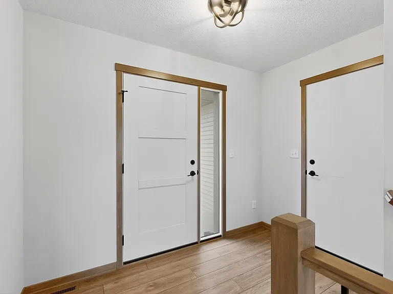 2412 Hadley Hills Dr NE — Photo 3