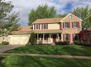 1705 Essex Ct, St Charles, IL 60174