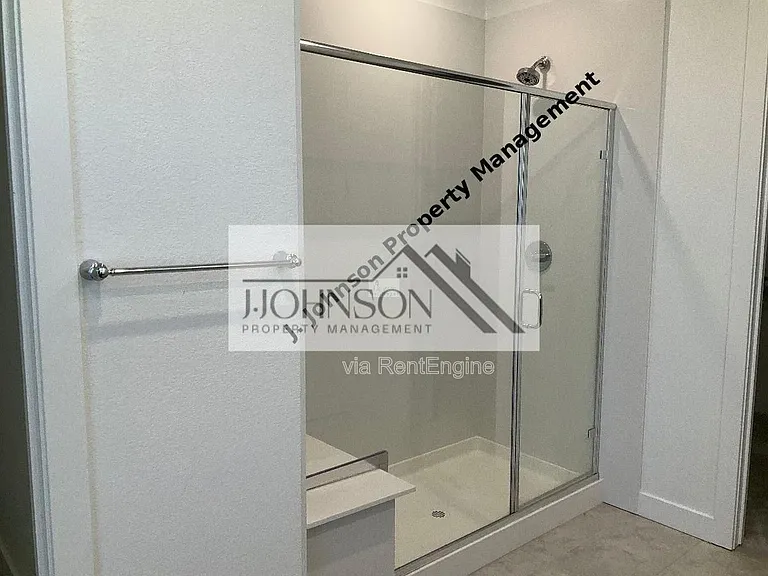 405 Avendale Dr — Photo 14