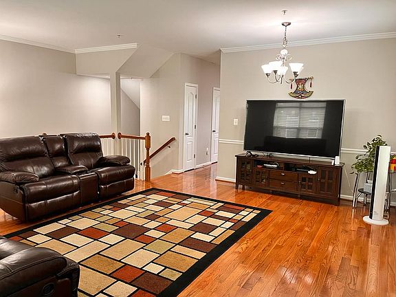 5th image of 23208 Scholl Manor Way