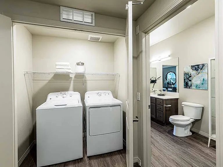 RISE APARTMENT HOMES — Photo 10