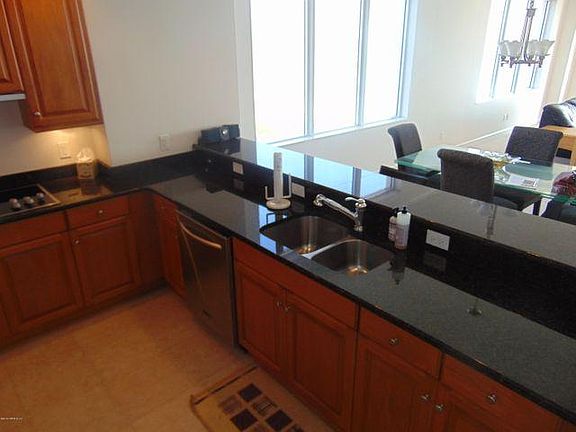 4th image of 1031 S 1st St #202