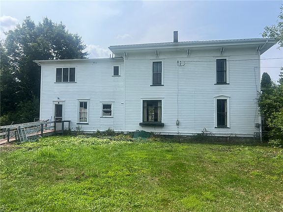 4th image of 517 Liberty St