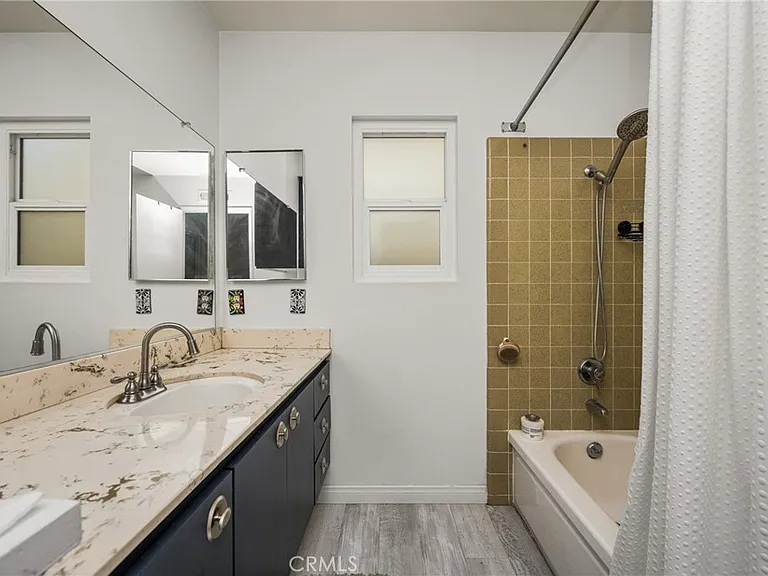 2221 E Viking Ave — Photo 44