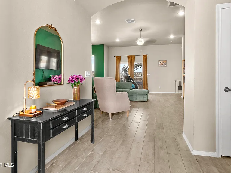 12061 Hidden Gardens Pl — Photo 3