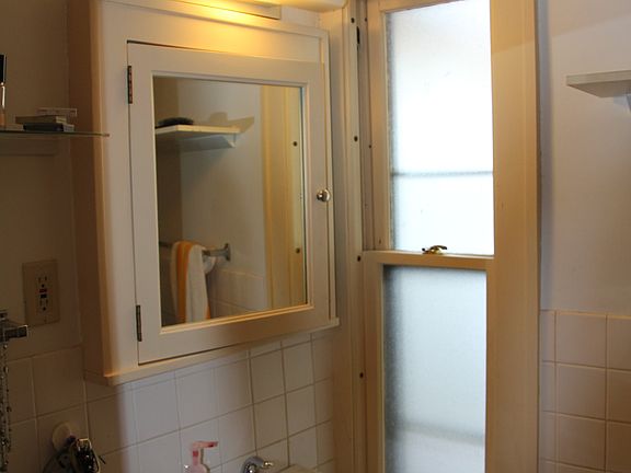 3rd image of 1406 Grand Ave APT 2