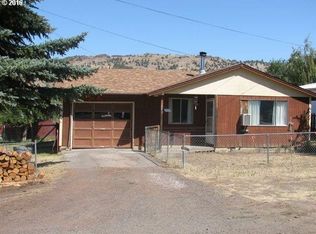 1250 A St, Fossil, OR 97830