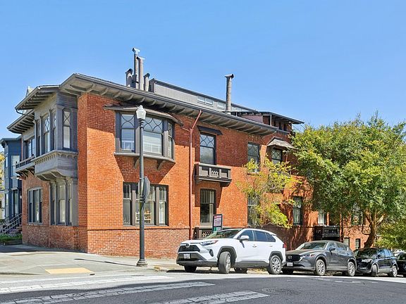 3rd image of 304 Walnut St