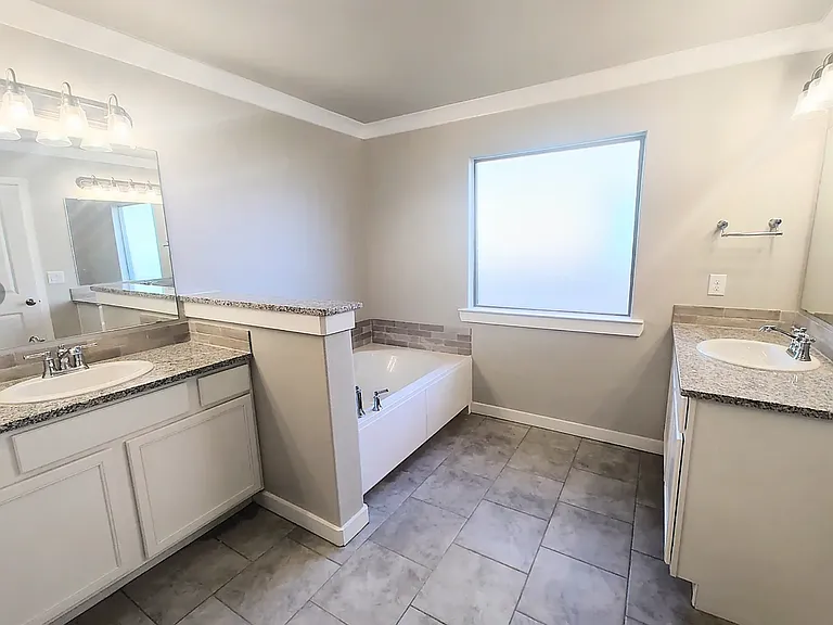 3213 Venita Ave — Photo 12