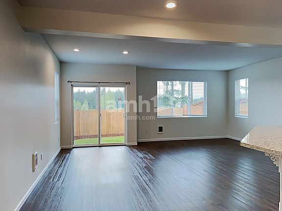 4th image of 18817 117th Avenue Ct E