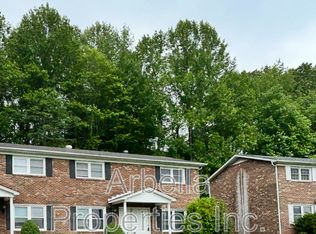 960 Kendrick Creek Rd APT 8, Kingsport, TN 37663