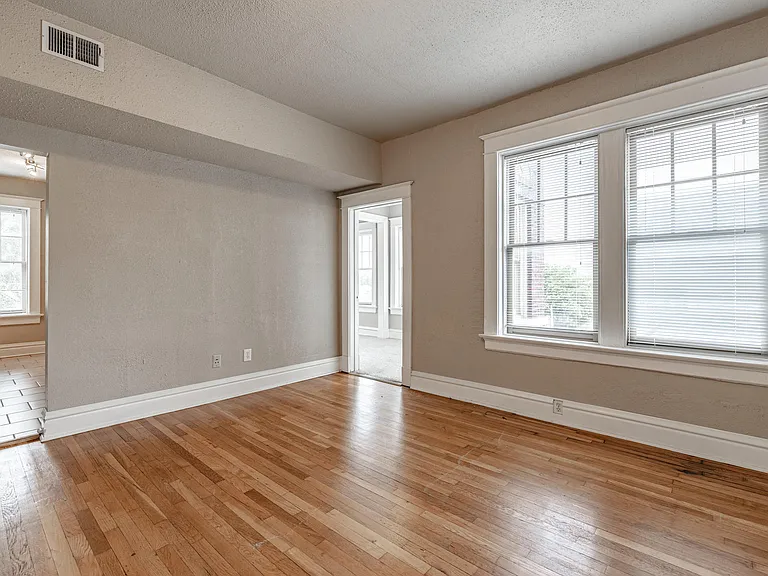 5855 Washington Blvd — Photo 13