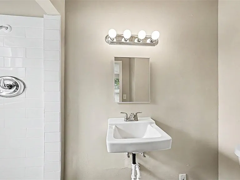 4022 E Henry Ave — Photo 23
