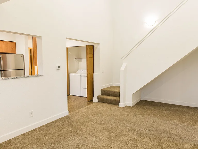 North Pointe Apartments — Photo 25