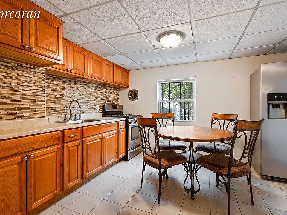 1st image of 265A 17th St #1