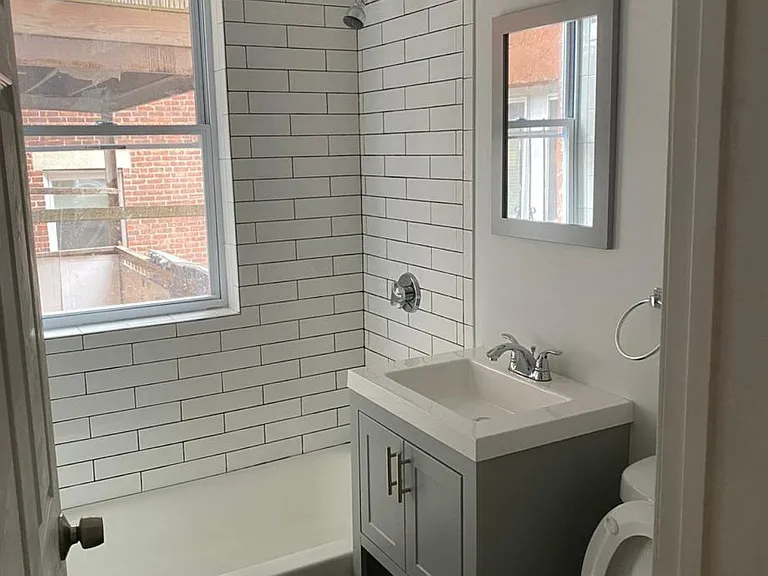 27 Gayland St #2 — Photo 8