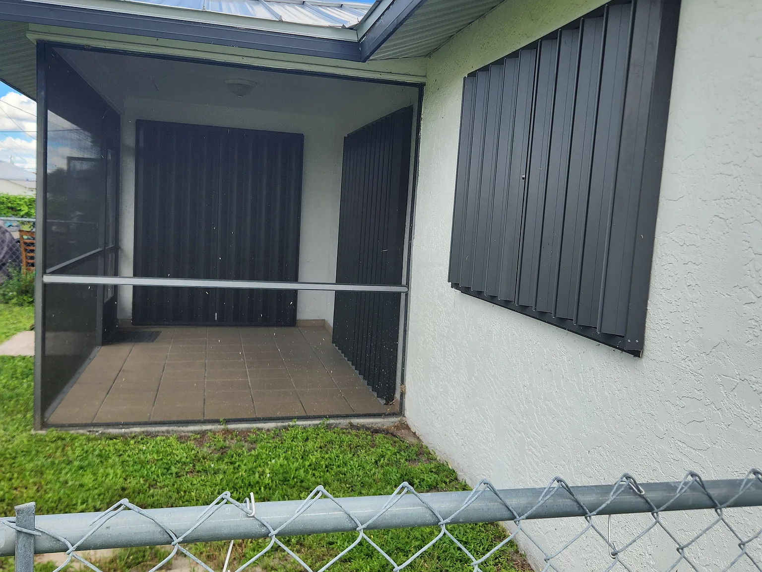2 bed, 896 sqft, $1,500 — Photo 2