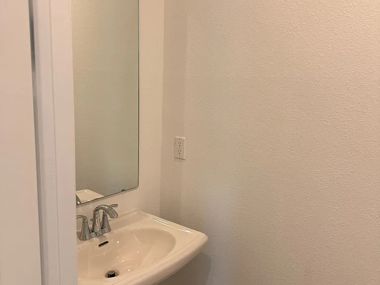 40 Dollar Ct — Photo 15