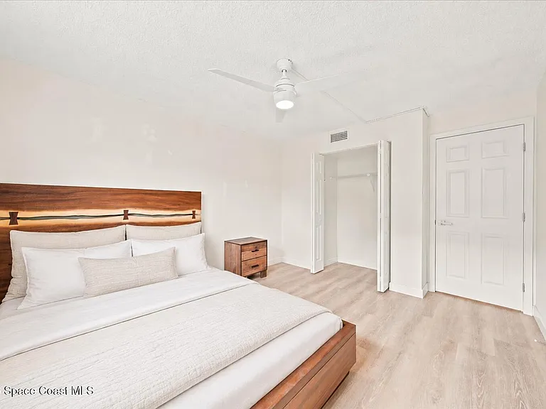 2700 N Highway A1A #4-102 — Photo 11