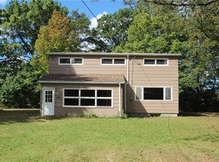406 Westphal Dr, Hamlin, NY 14464