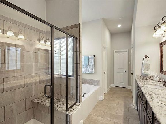 3rd image of 16208 Stillhouse Hollow Ct