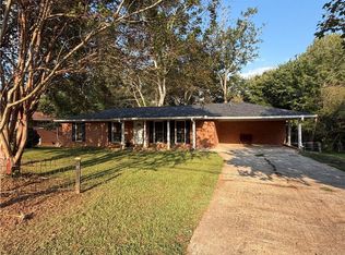 3941 Lauada Dr, Douglasville, GA 30135