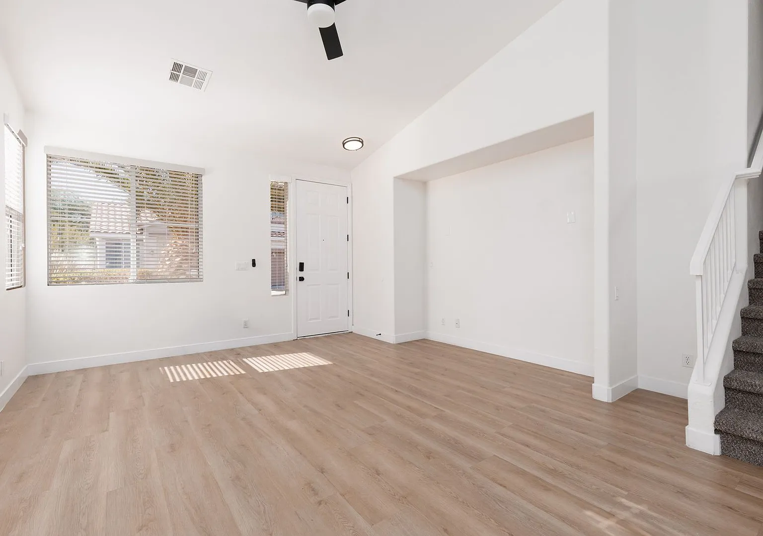 Dual primary suites in Silverado Ranch gated community with pool — Photo 4