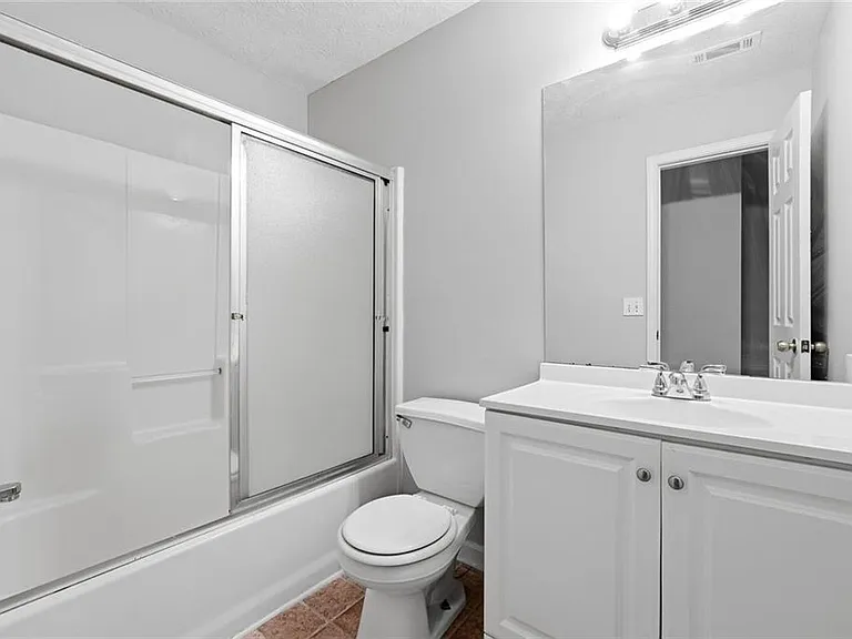 5072 Leeshire Trce — Photo 19