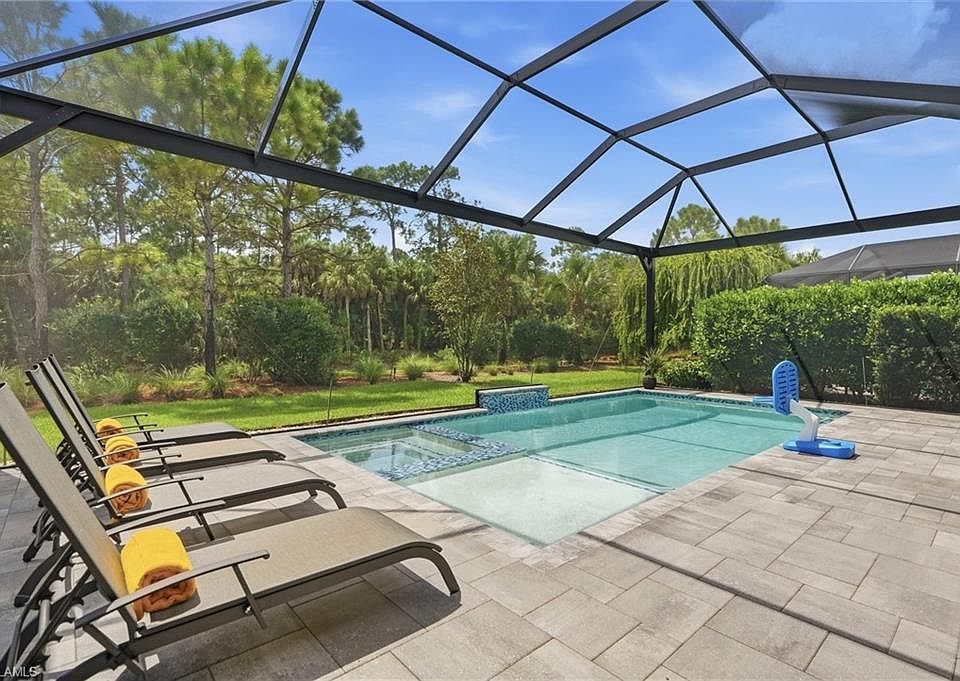 1st image of 9440 Whooping Crane WAY