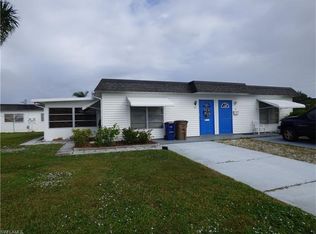 25 Hamlin Ct, Lehigh Acres, FL 33936