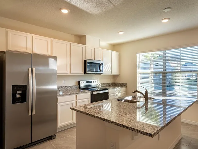 13453 Sagestone Dr — Photo 8