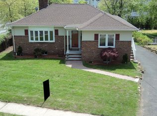 22 Broad St, Summit, NJ 07901