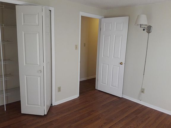 4th image of 7119 Bluff Wood Cv