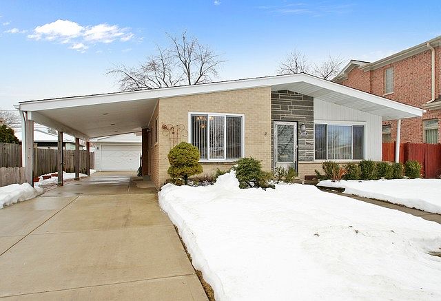 1st image of 8457 W Clara Dr