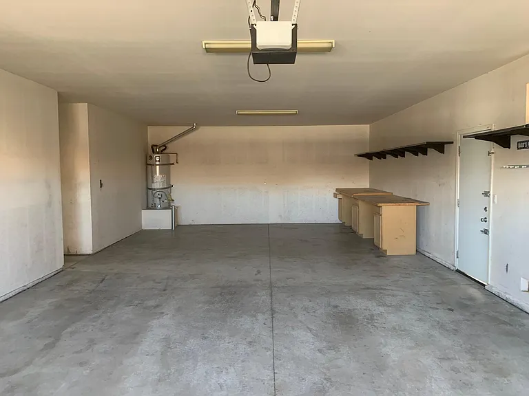 13558 Deluvina Ct — Photo 31