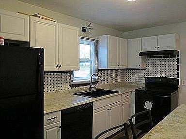 2nd image of 1505 Jackson Ave