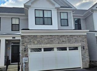 27 Wisteria Ct, Monroe Township, NJ 08831