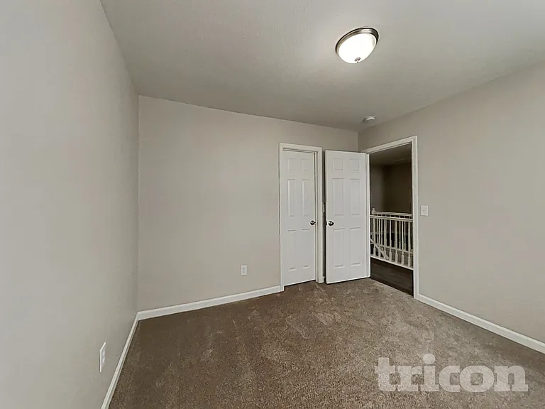 113 Elgin Ln — Photo 15
