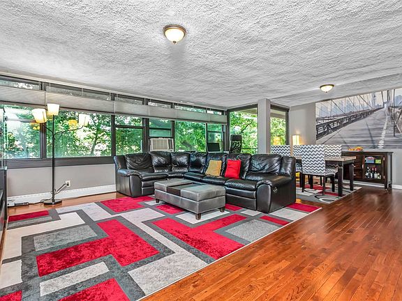 3rd image of 10-24 166th St #4D