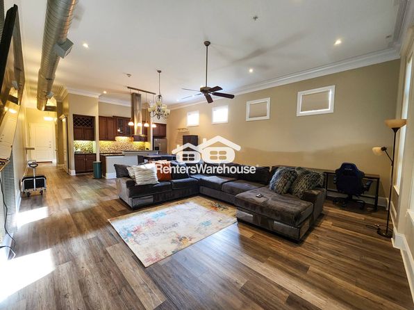 2510 Travis St Unit 105