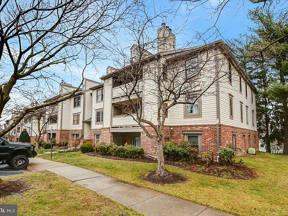 2nd image of 18712 Caledonia Ct APT G