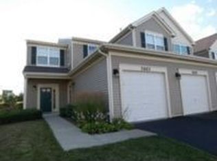 2865 Falling Waters Dr, Lindenhurst, IL 60046