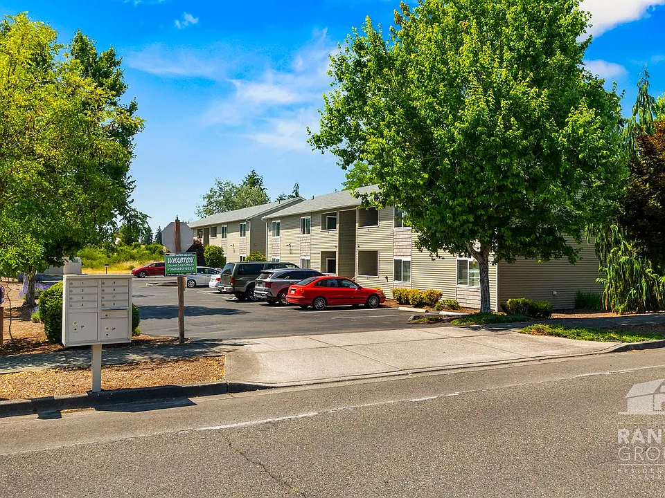 Crystal Springs Apartments