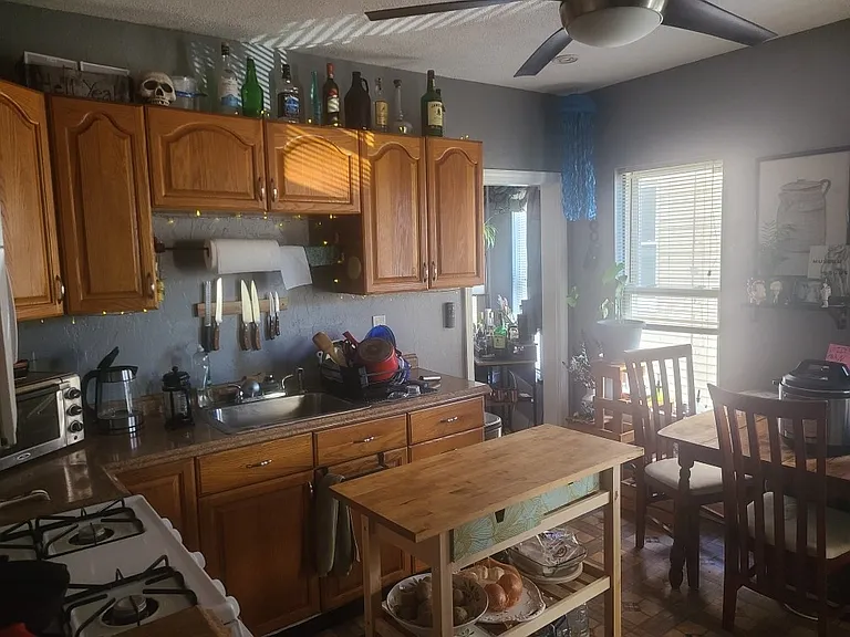 142 Vernal St #2L — Photo 1
