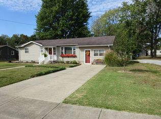 617 S Capitol St, Harrisburg, IL 62946