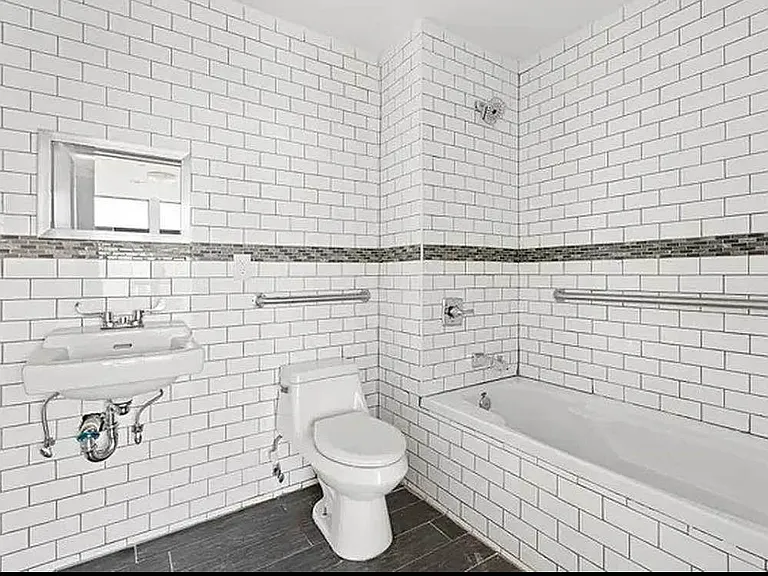 1672 Dean St #1F — Photo 3