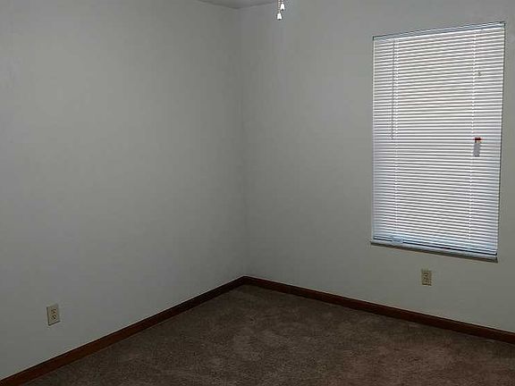 5th image of 491 Teal Ln APT B